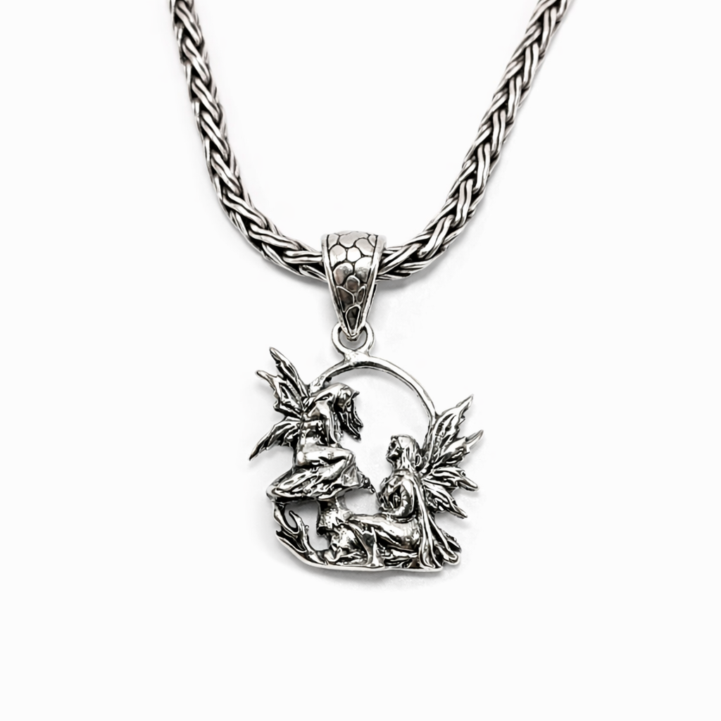 Symbolic guardian angel pendant in sterling silver for daily wear